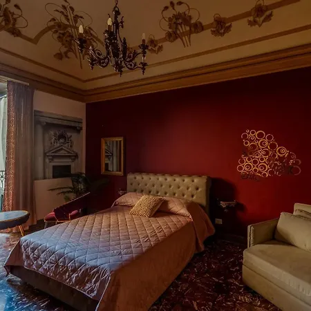 Baroque Oda ve Kahvaltı Acireale
