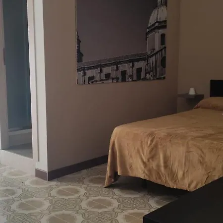 Baroque Oda ve Kahvaltı 3*