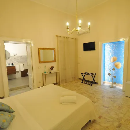 Baroque Oda ve Kahvaltı Acireale