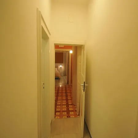 Oda ve Kahvaltı Baroque