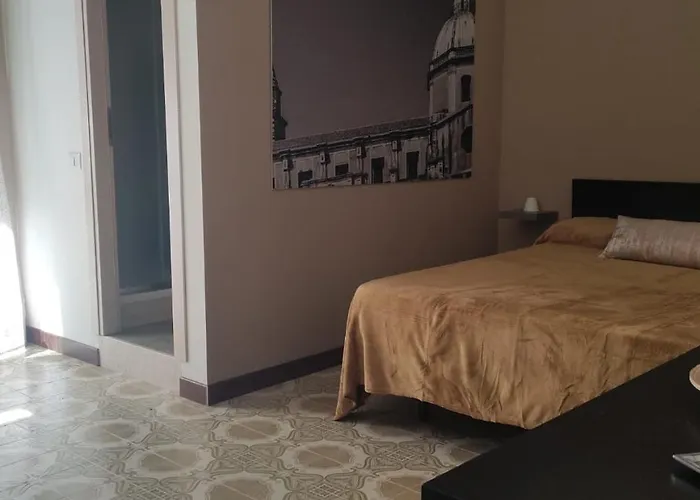 Baroque לינה וארוחת בוקר 3*