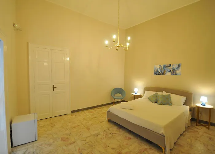 לינה וארוחת בוקר Baroque 3*