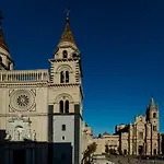 Oda ve Kahvaltı Baroque Acireale